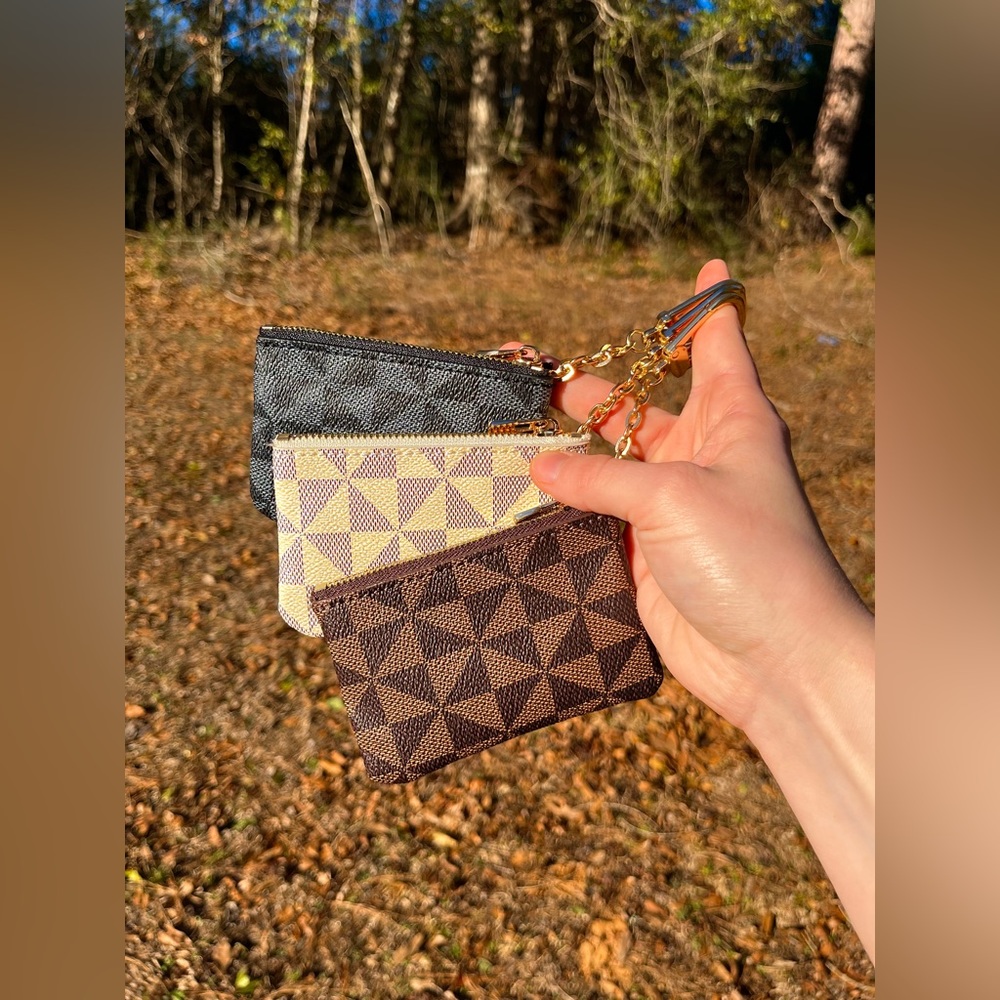 Geometric coin pouches